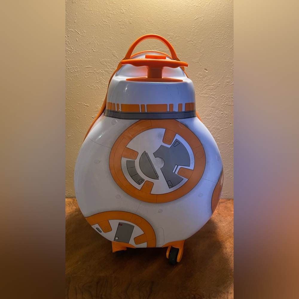 BB-8 Rolling kids luggage hard suitcase.